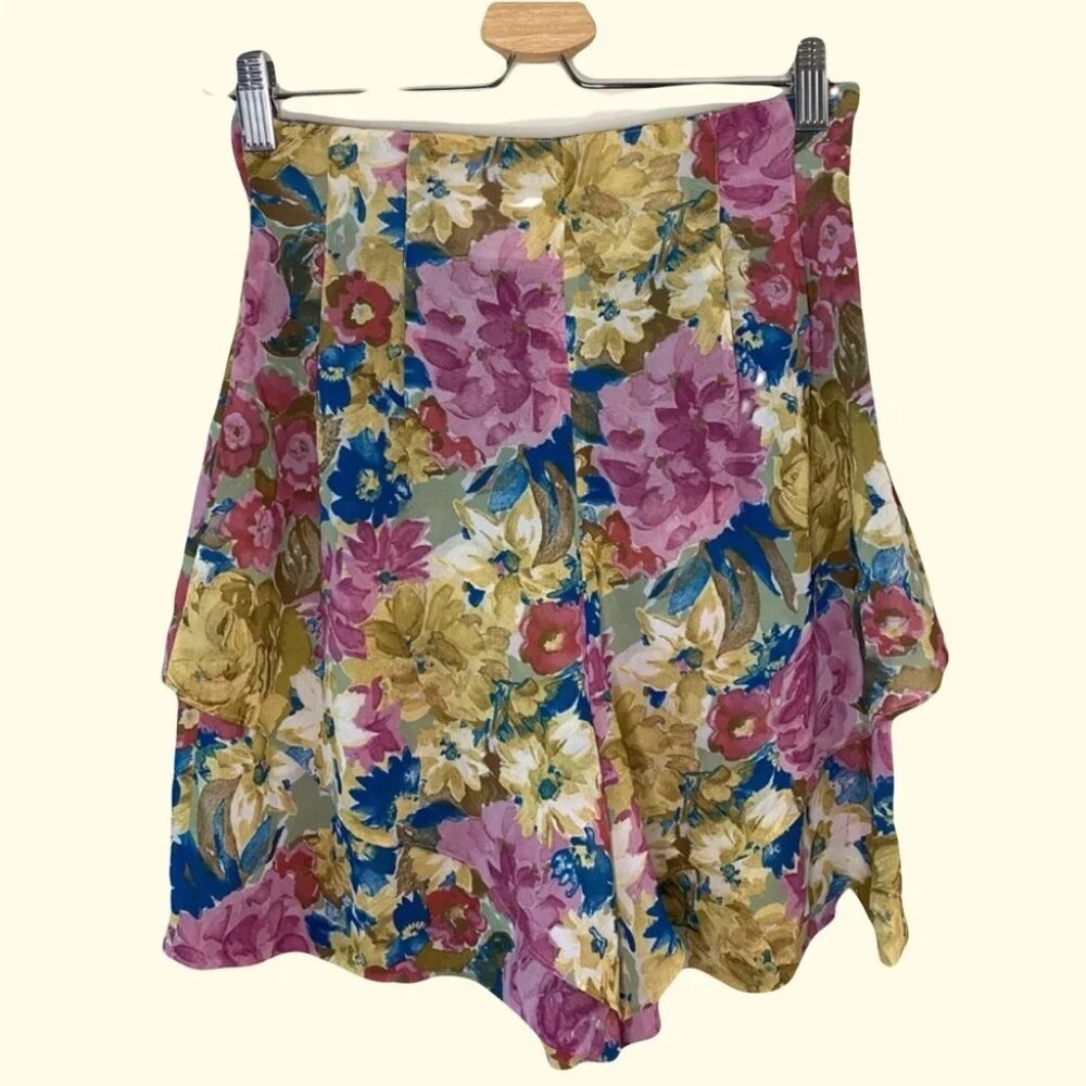 Vintage 80’s Floral Print Flowy  Shorts/Skort